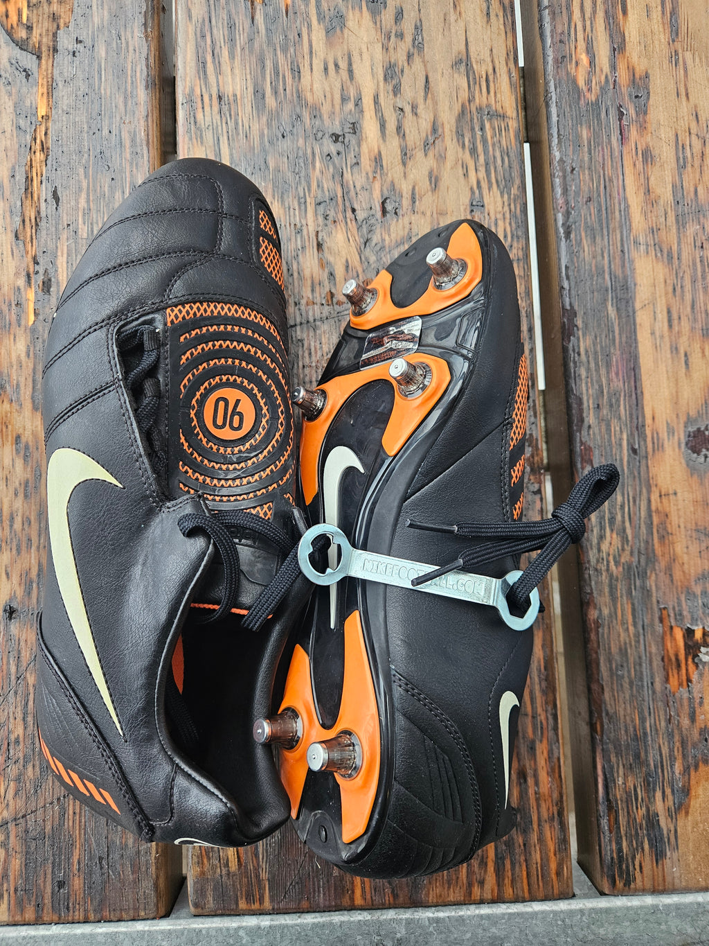 Nike Total 90 Shoot II SG 2009 - Black/Orange -  EU 45 -
