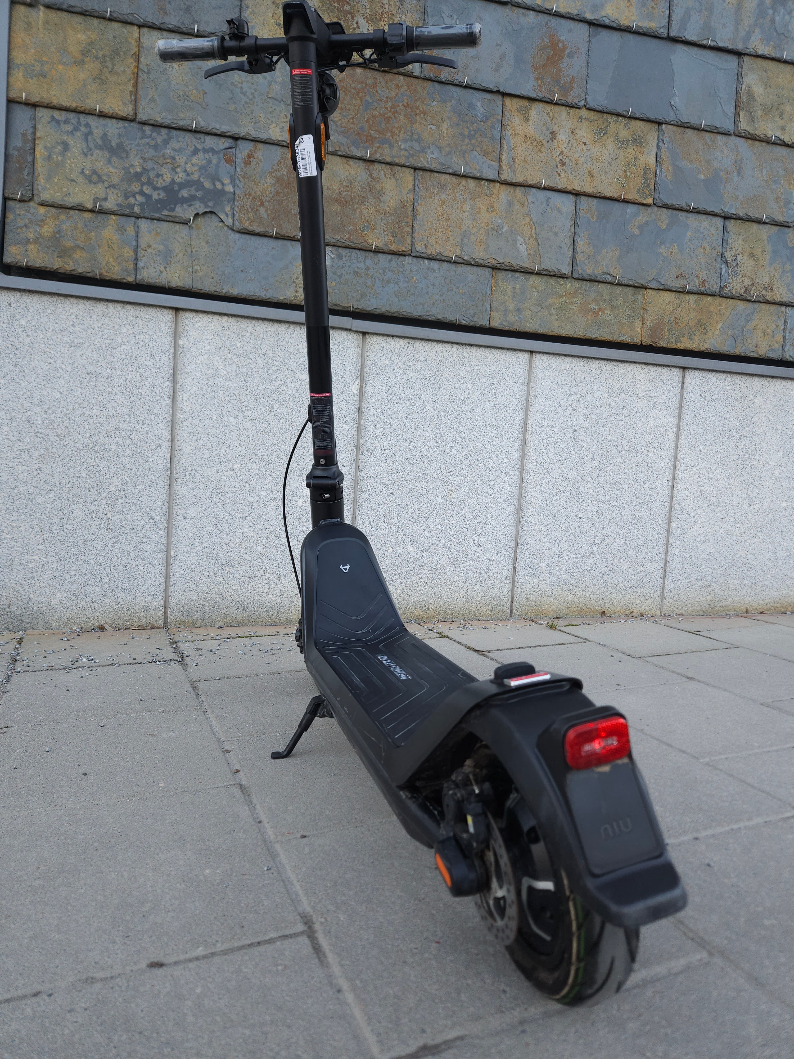 NIU KQi3 Pro Elsparkcykel – Premiumkomfort & 50km räckvidd