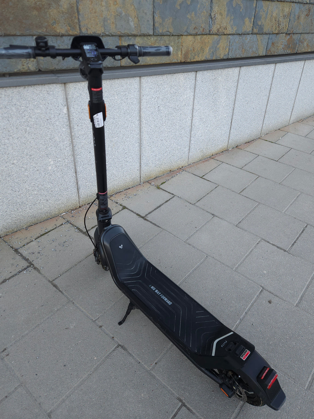 NIU KQi3 Pro Elsparkcykel – Premiumkomfort & 50km räckvidd