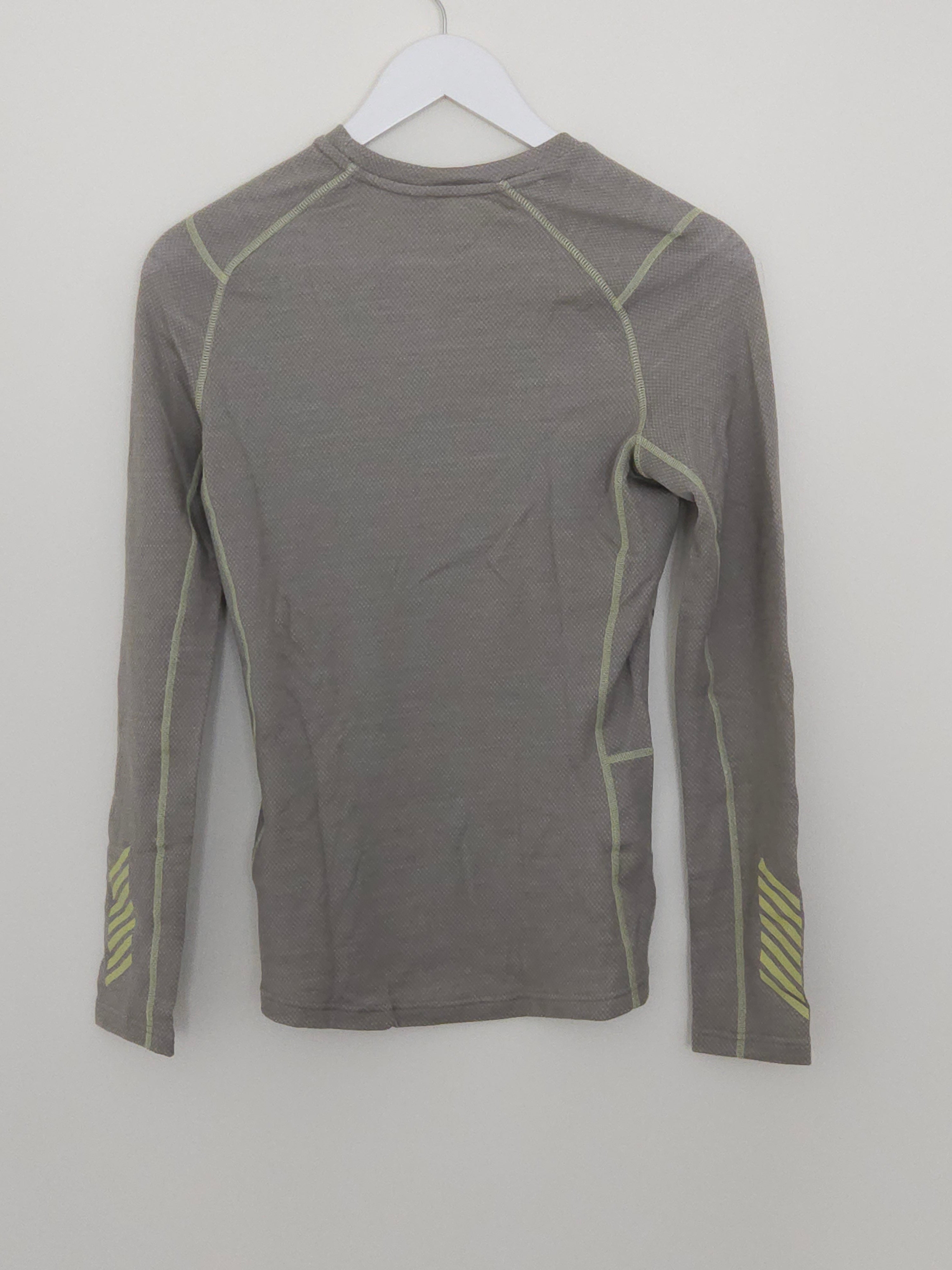 Helly Hansen LIFA® Merino Graphic Crew – Women's  .